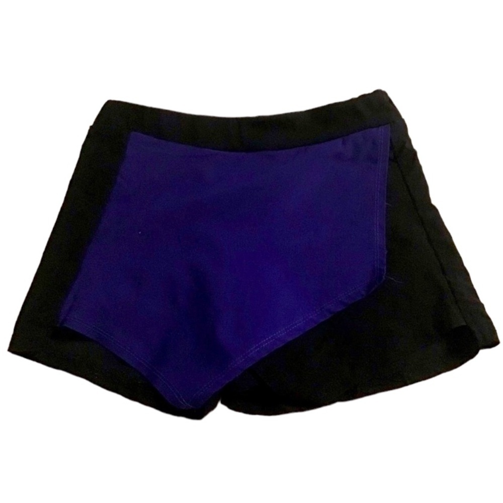 Black & Blue Crisscross Tummy Hiding Pull On Shorts